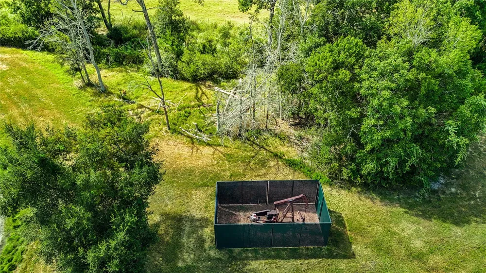 8805 Sun Oil Road Brenham, TX 77833