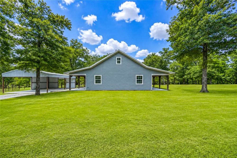 8805 Sun Oil Road Brenham, TX 77833