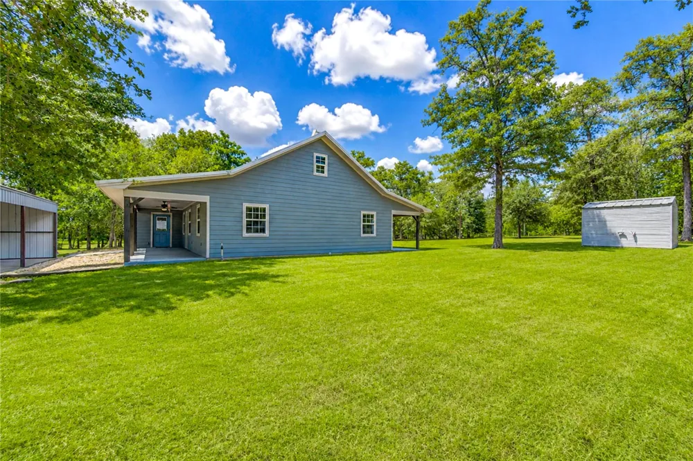 8805 Sun Oil Road Brenham, TX 77833