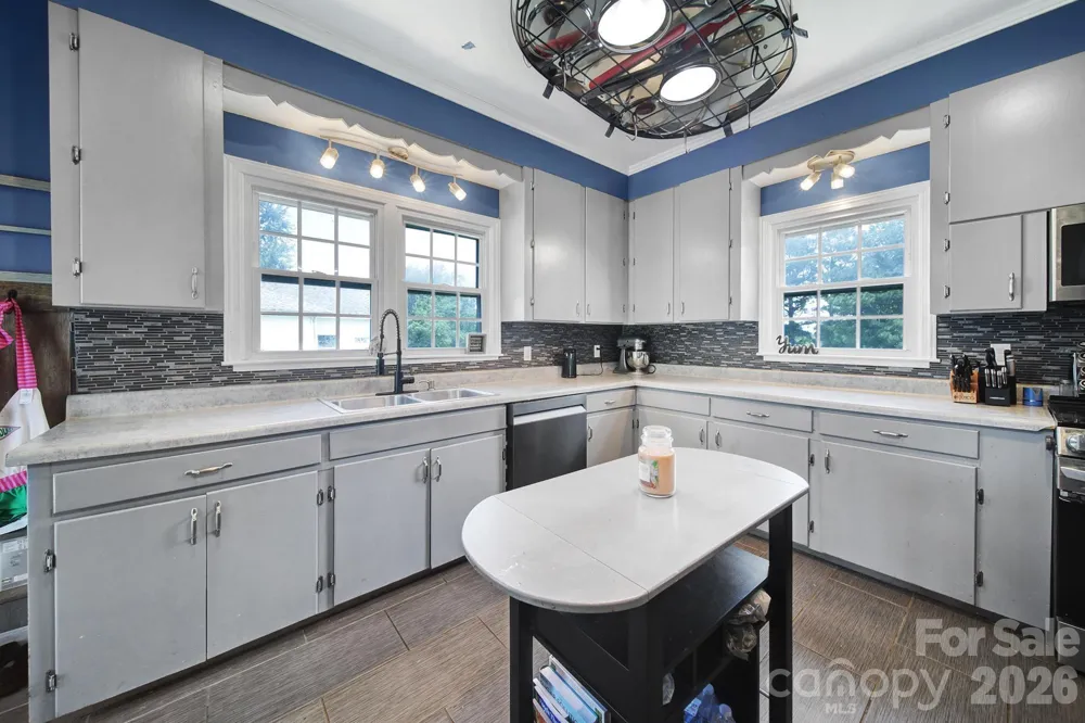 14 Argonne Avenue Great Falls, SC 29055