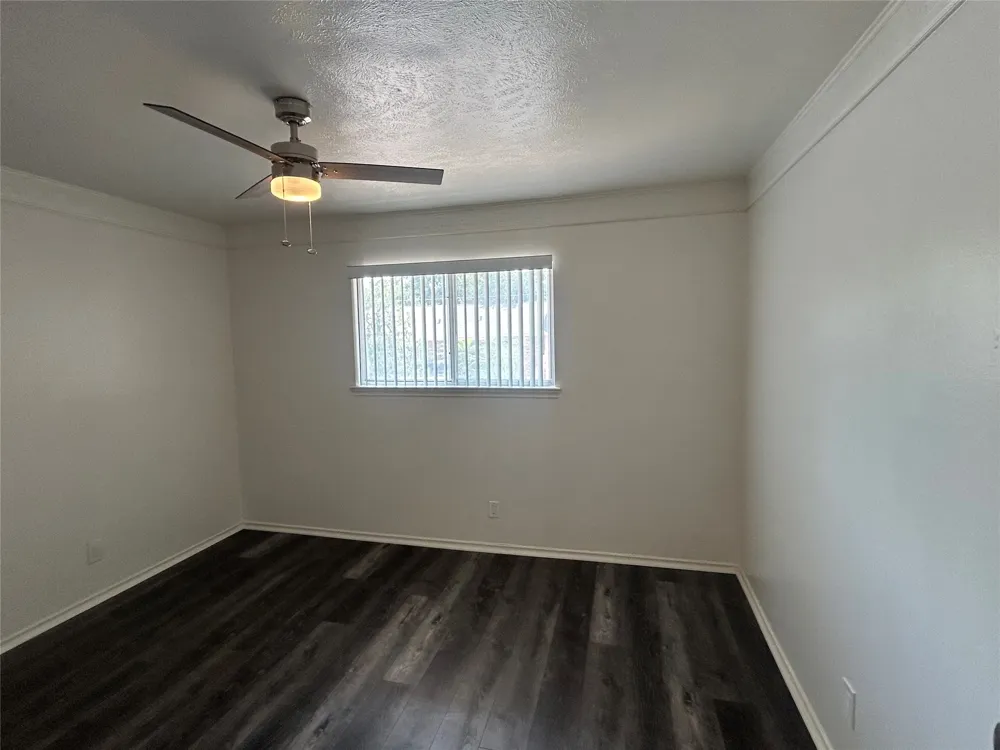 5014 Les Chateaux Drive #230 Dallas, TX 75235