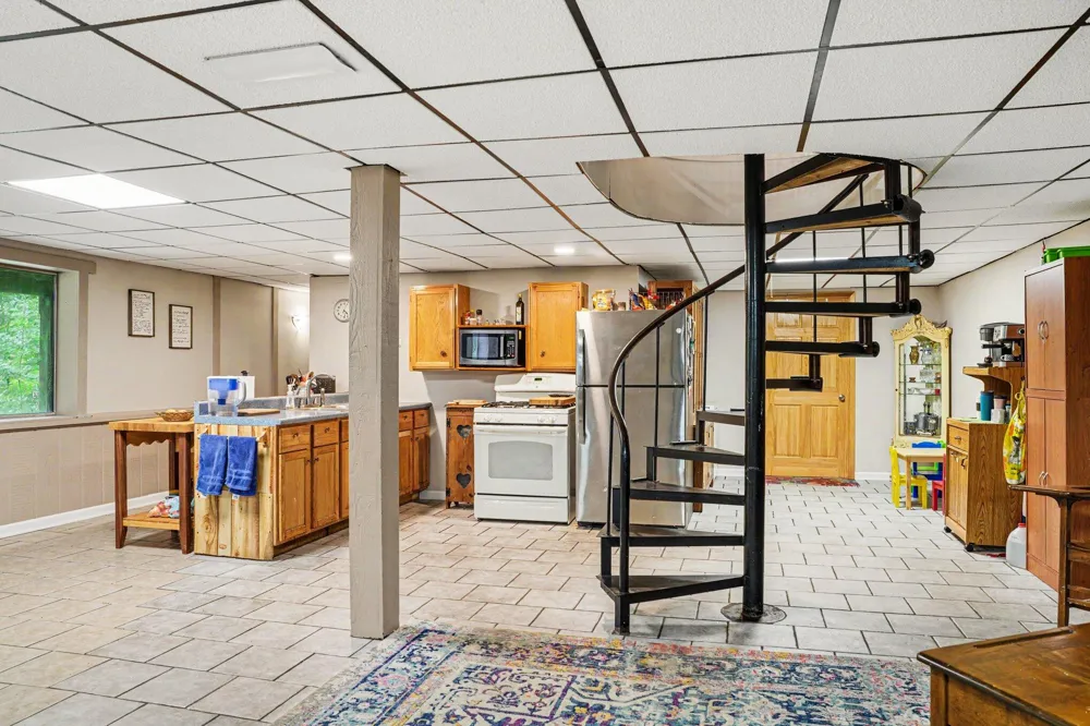4071 S 7th Street Kalamazoo, MI 49009