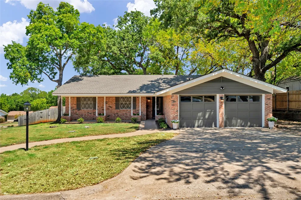 601 State Street Weatherford, TX 76086