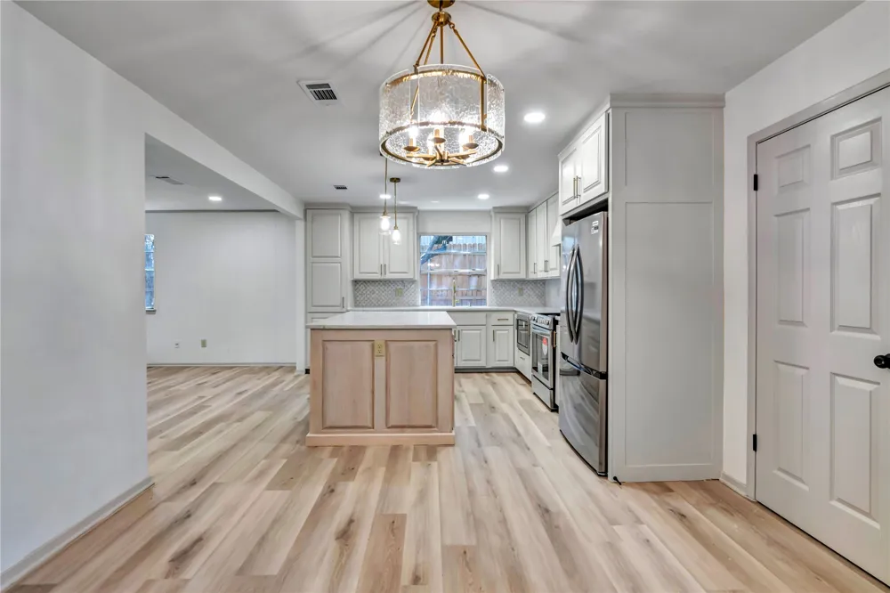 601 State Street Weatherford, TX 76086