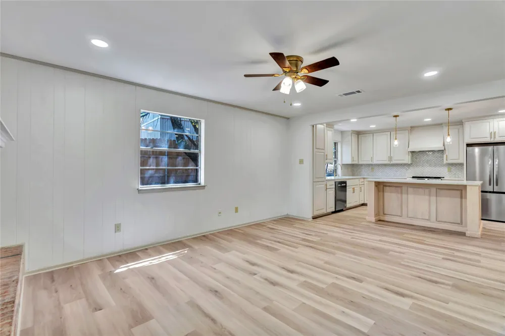 601 State Street Weatherford, TX 76086