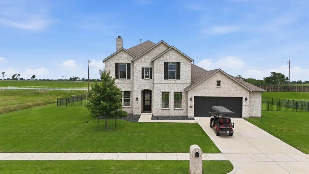 1422 Shaker Hills Road Gunter, TX 75058