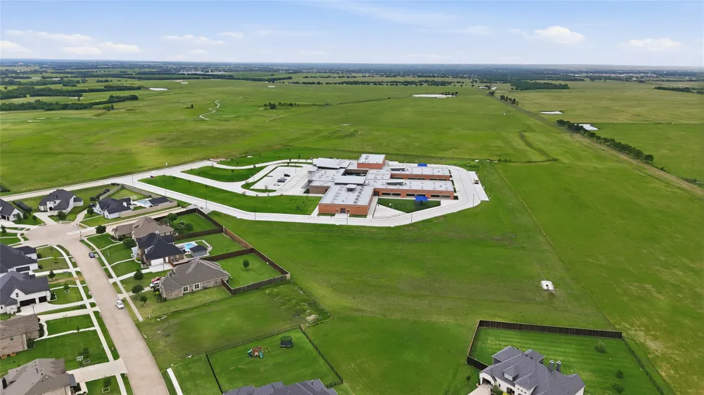 1422 Shaker Hills Road Gunter, TX 75058