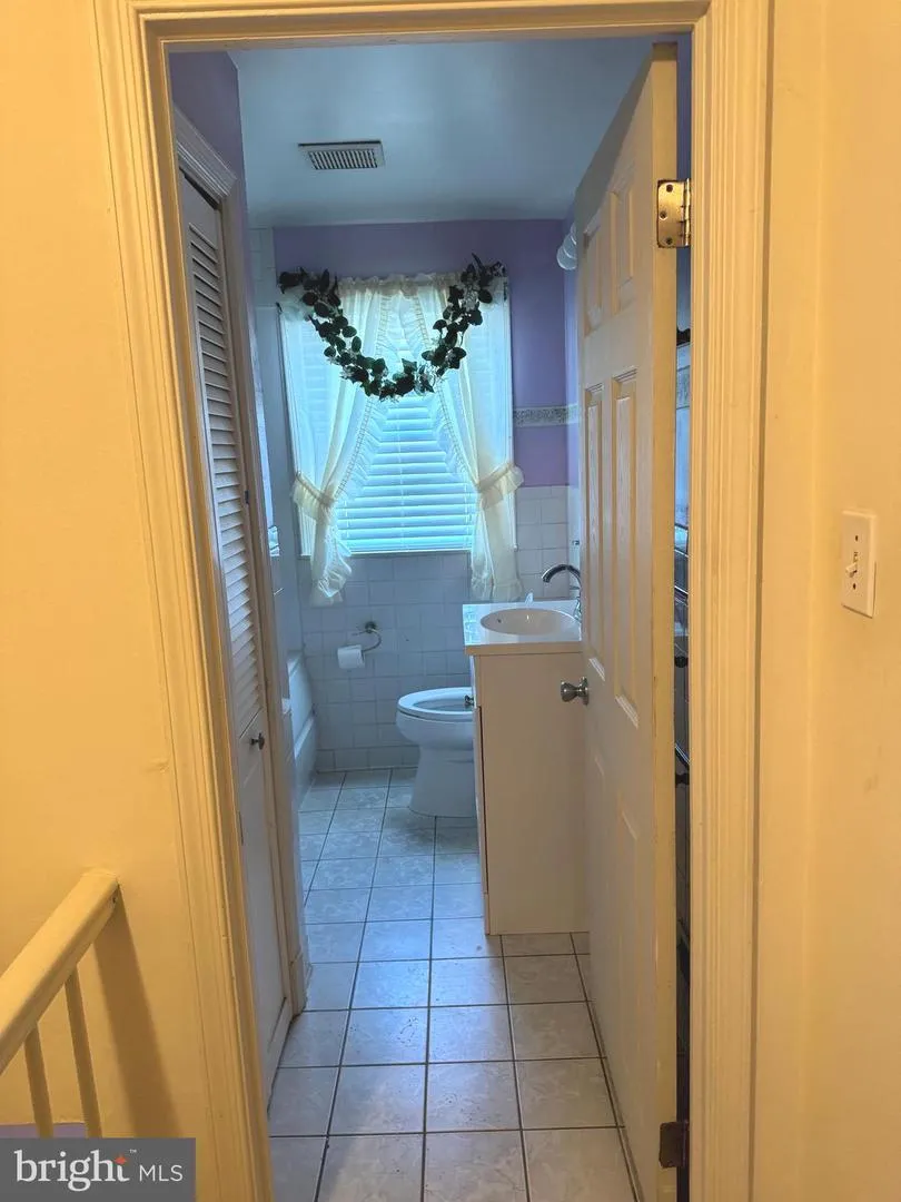 1525 CLAIRIDGE ROAD Baltimore, MD 21207