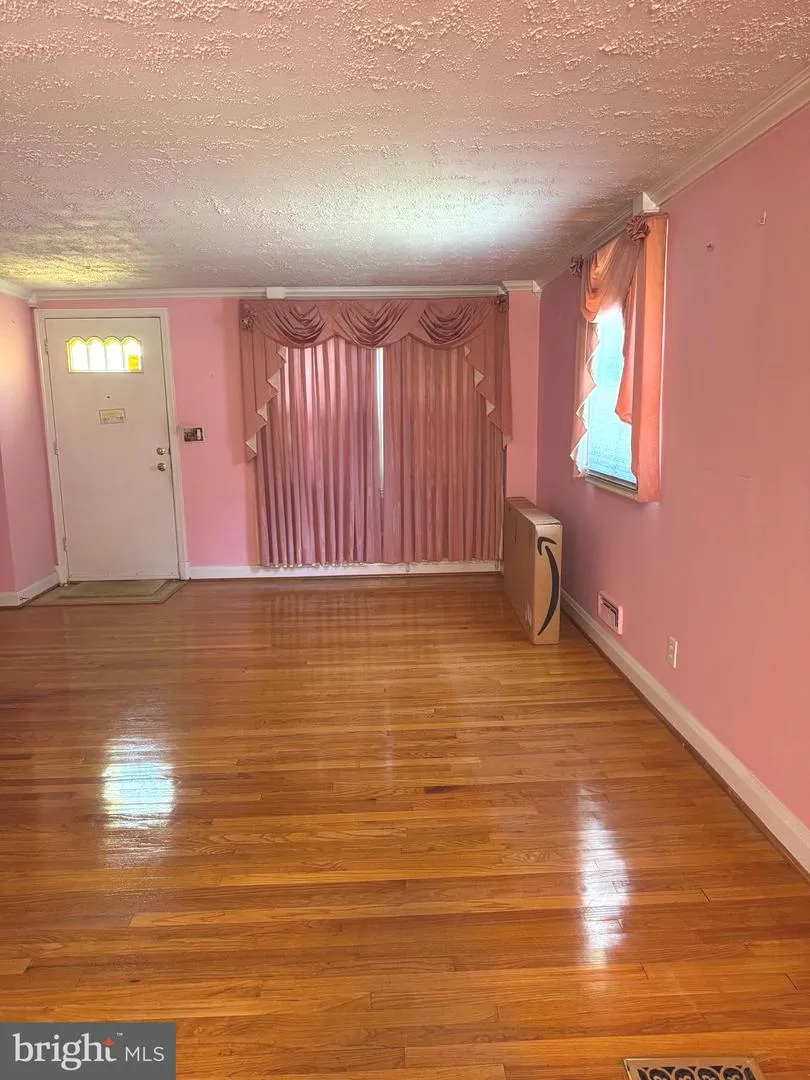 1525 CLAIRIDGE ROAD Baltimore, MD 21207