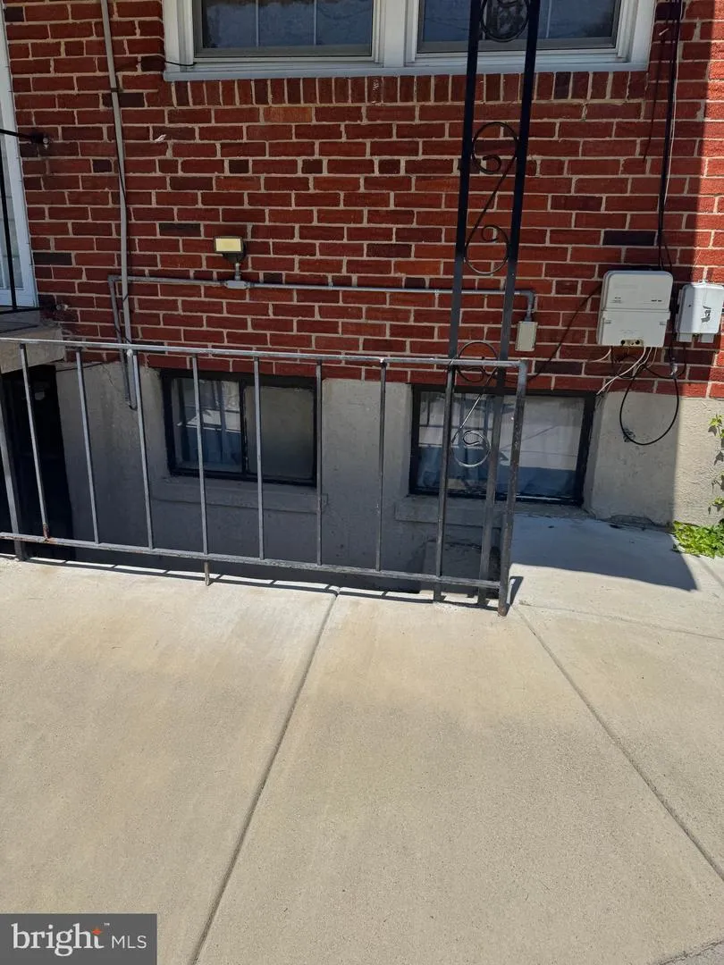 1525 CLAIRIDGE ROAD Baltimore, MD 21207