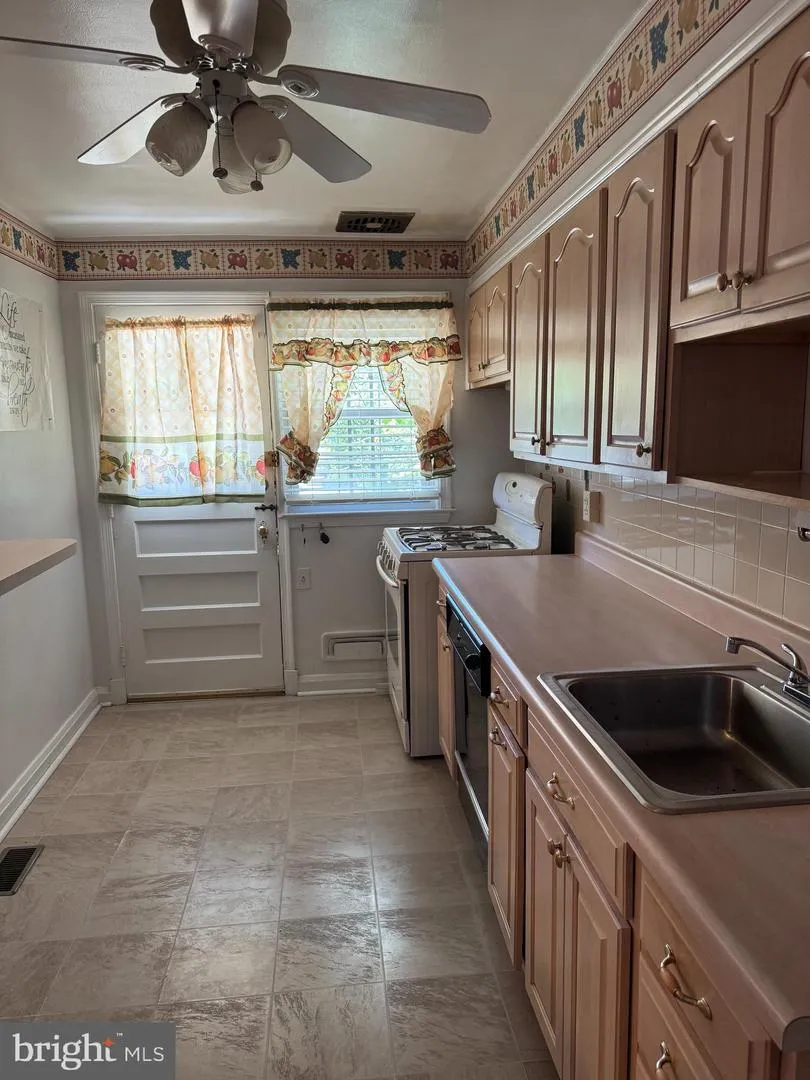 1525 CLAIRIDGE ROAD Baltimore, MD 21207