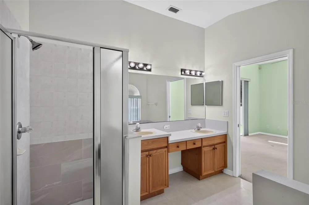 2701 BROOKVILLE DRIVE Valrico, FL 33596