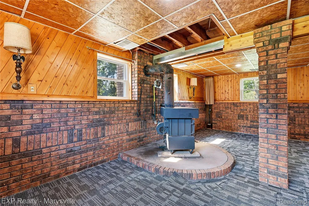 13739 Yale Road Yale City, MI 48097
