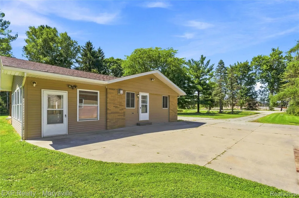 13739 Yale Road Yale City, MI 48097