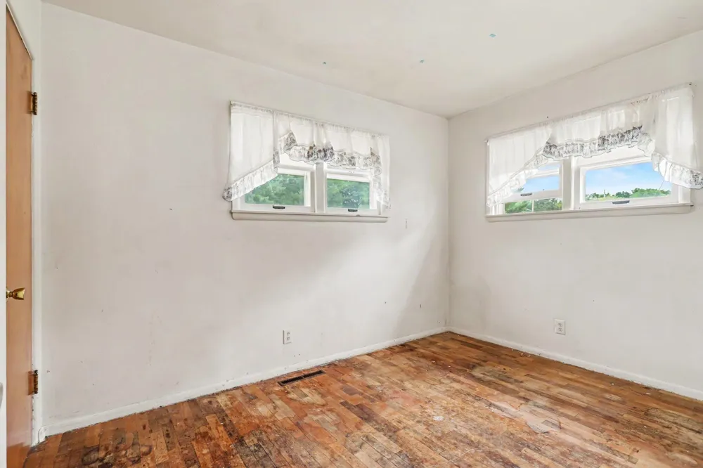 216 21st Street Springfield City, MI 49037