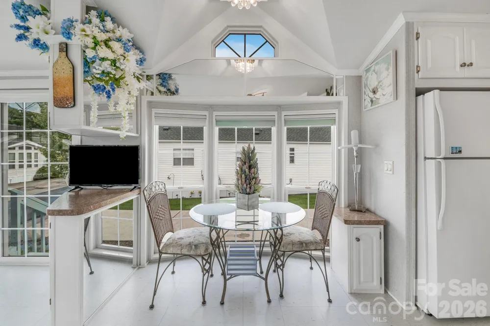 53 Strollers Lane Waynesville, NC 28785