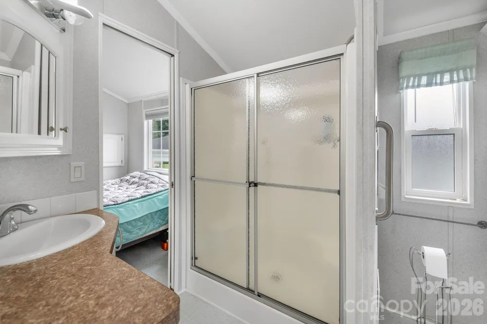 53 Strollers Lane Waynesville, NC 28785