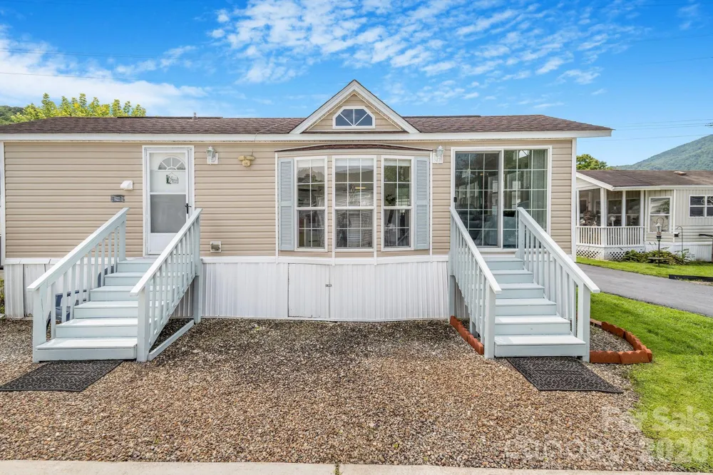 53 Strollers Lane Waynesville, NC 28785