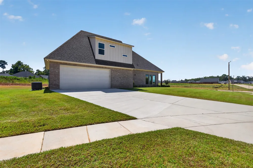 204 St Andrews Lane Benton, LA 71006