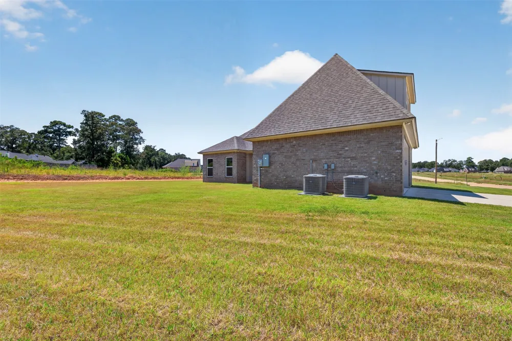 204 St Andrews Lane Benton, LA 71006