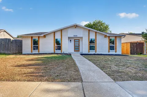 3045 Villa Sur Trail