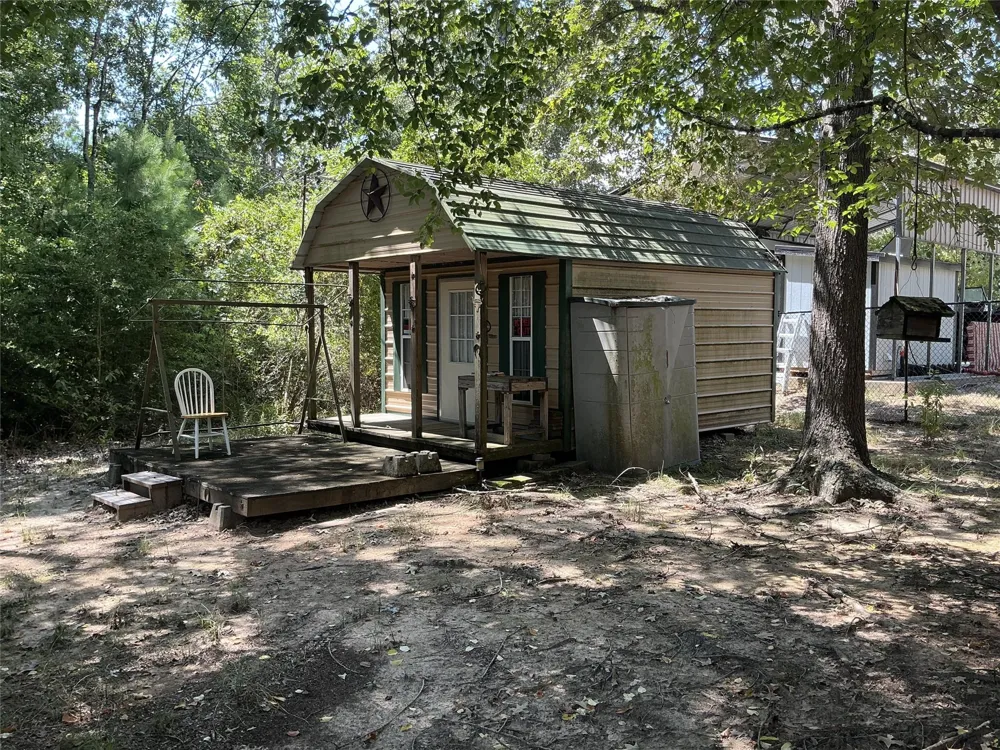 297 Leaning Oak Drive Point Blank, TX 77364