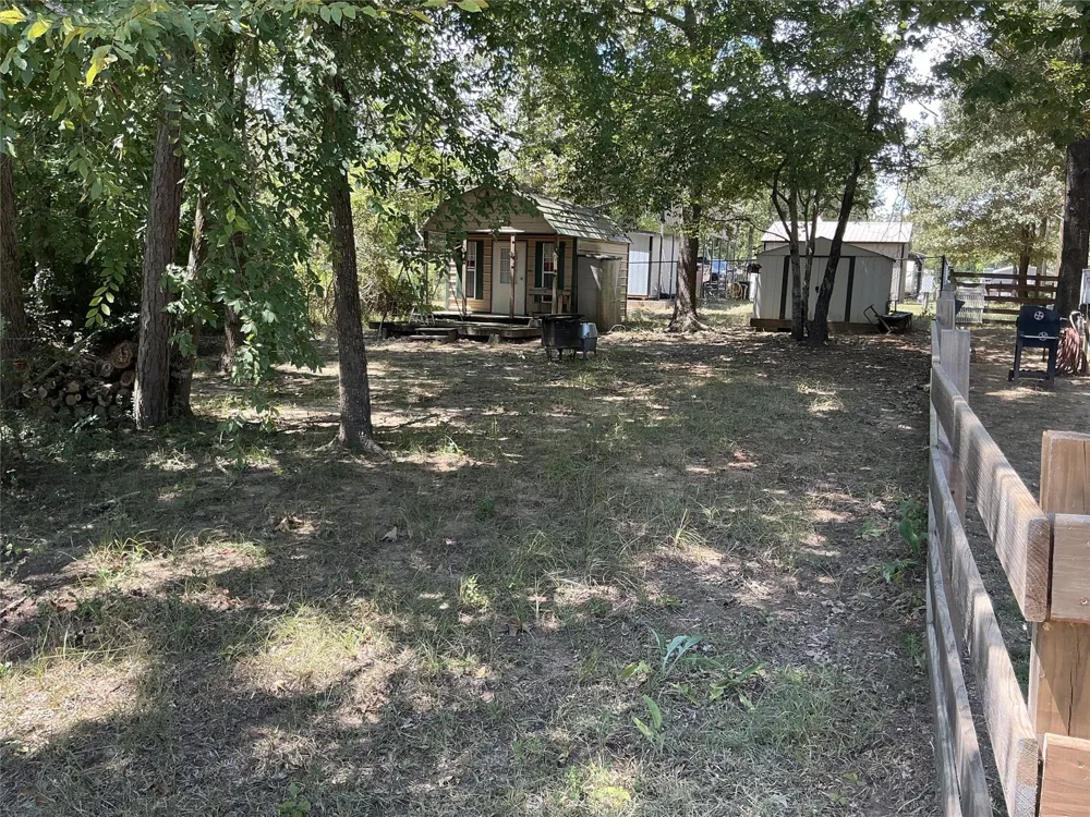 297 Leaning Oak Drive Point Blank, TX 77364