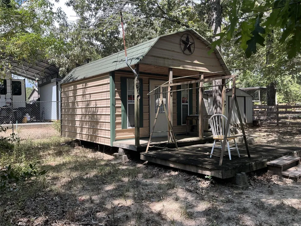 297 Leaning Oak Drive Point Blank, TX 77364