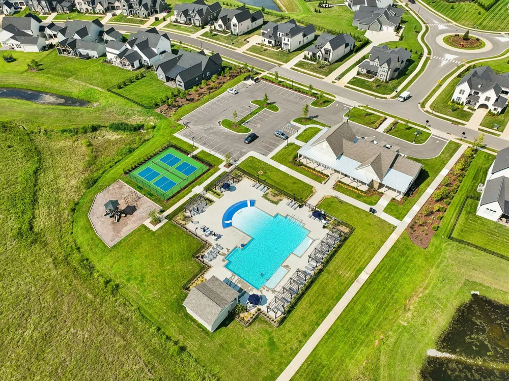 7536 Southwell Dr College Grove, TN 37046