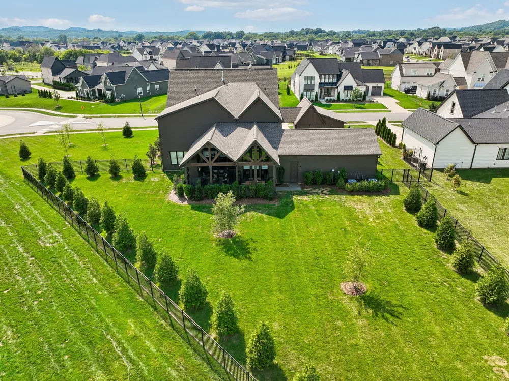 7536 Southwell Dr College Grove, TN 37046