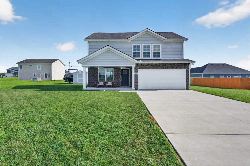 74 Frost St Decherd, TN 37324