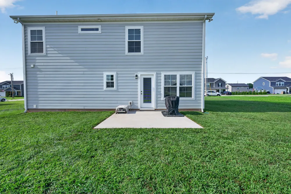 74 Frost St Decherd, TN 37324