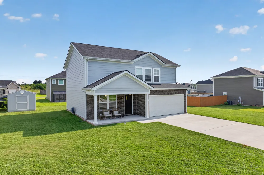 74 Frost St Decherd, TN 37324