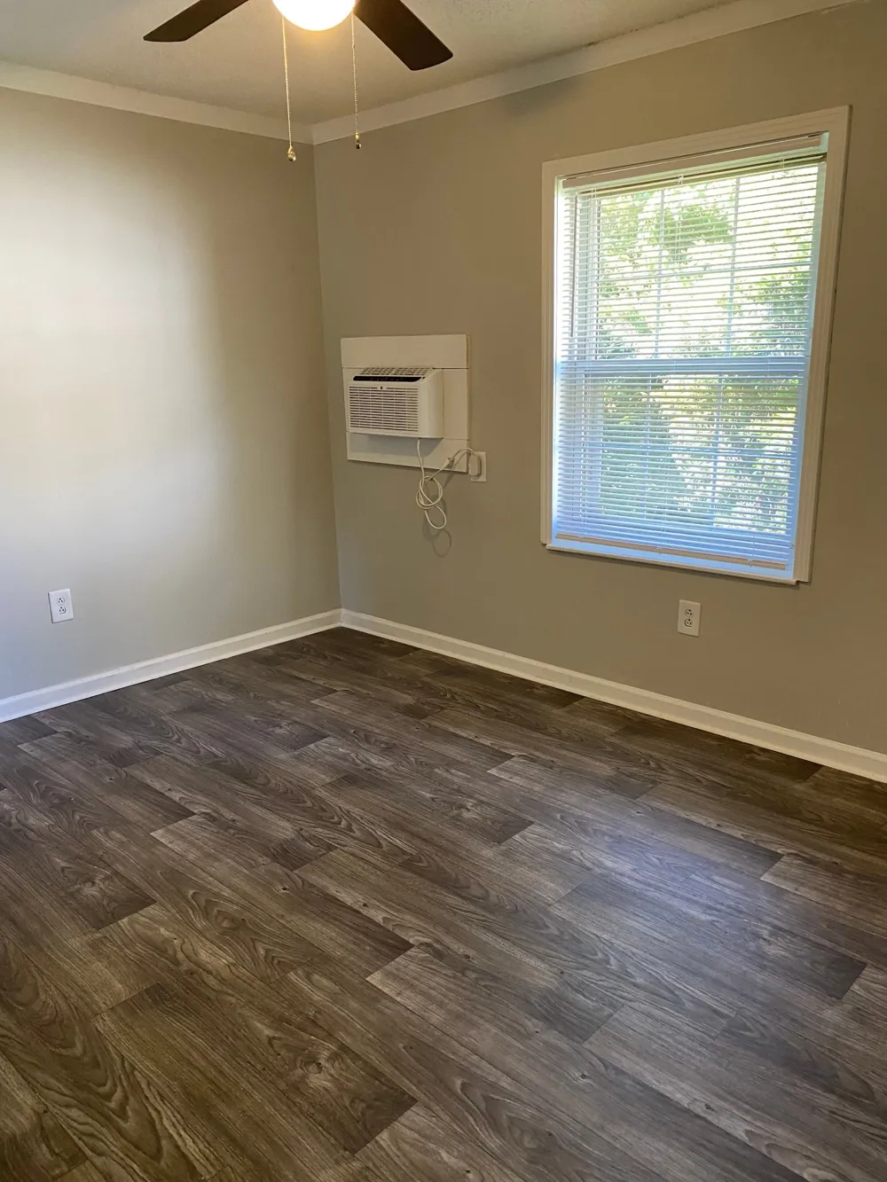 94 Cedarcrest Dr #5 Clarksville, TN 37042