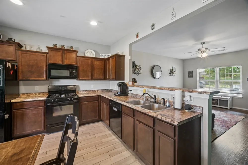 12617 S 88 EastAvenue Bixby, OK 74008