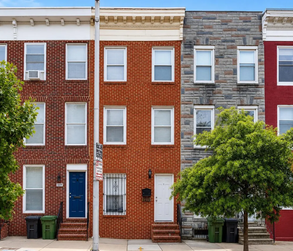 1231 LOMBARD Baltimore, MD 21223