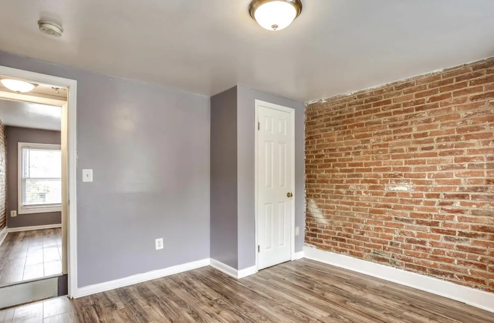 1231 LOMBARD Baltimore, MD 21223