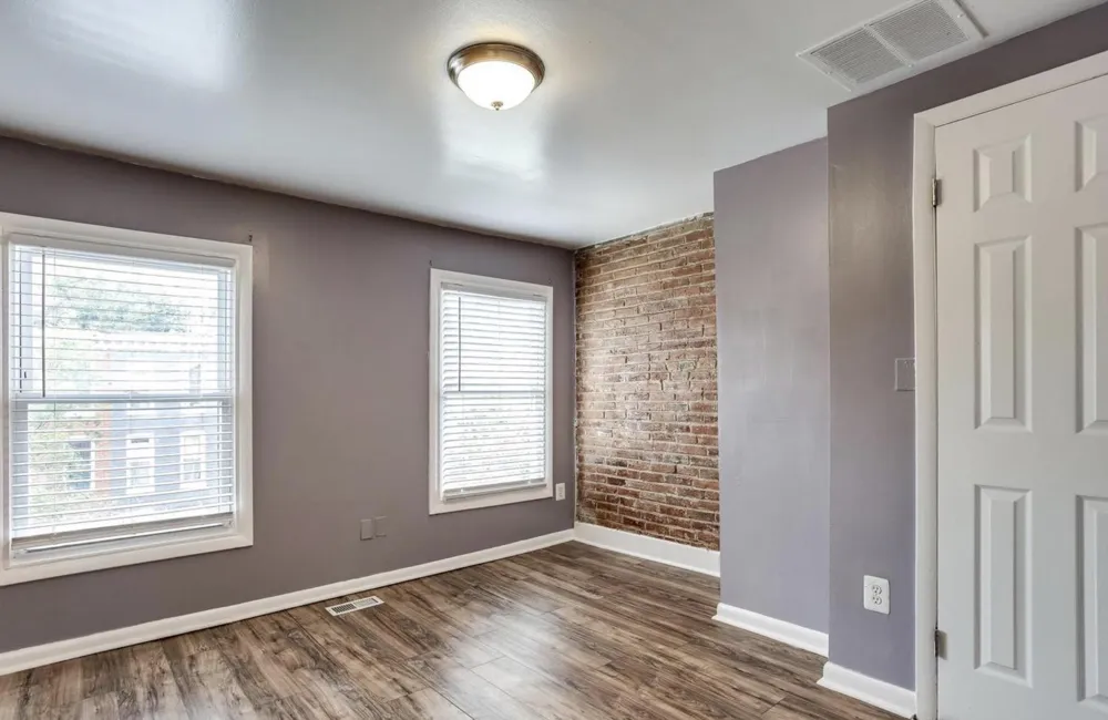1231 LOMBARD Baltimore, MD 21223