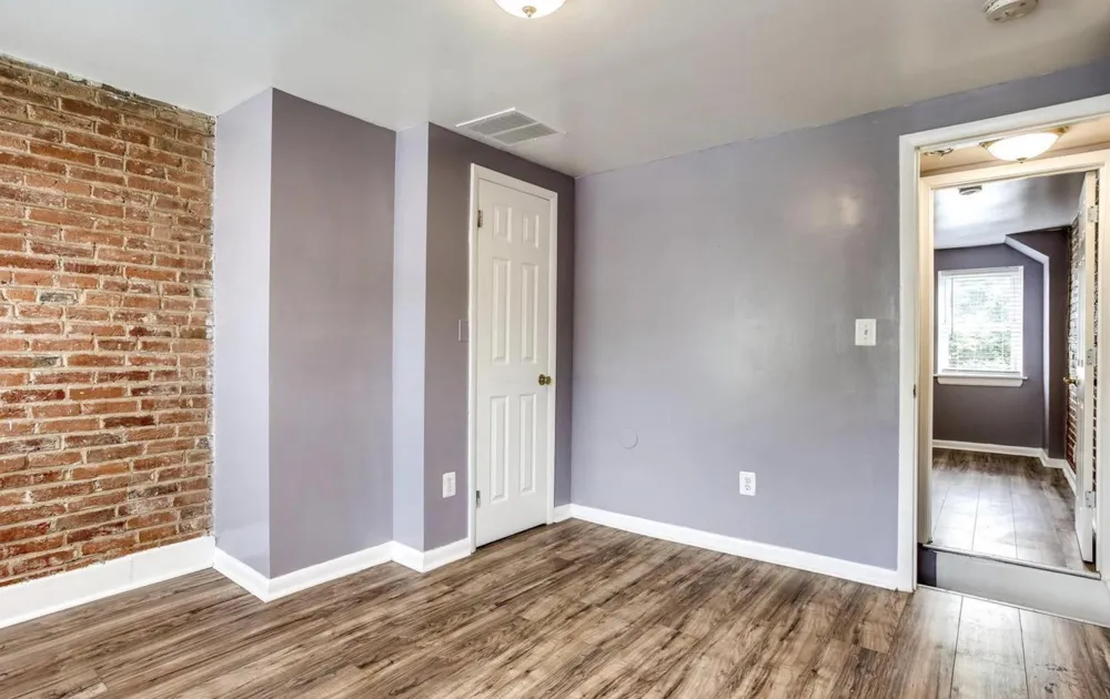 1231 LOMBARD Baltimore, MD 21223