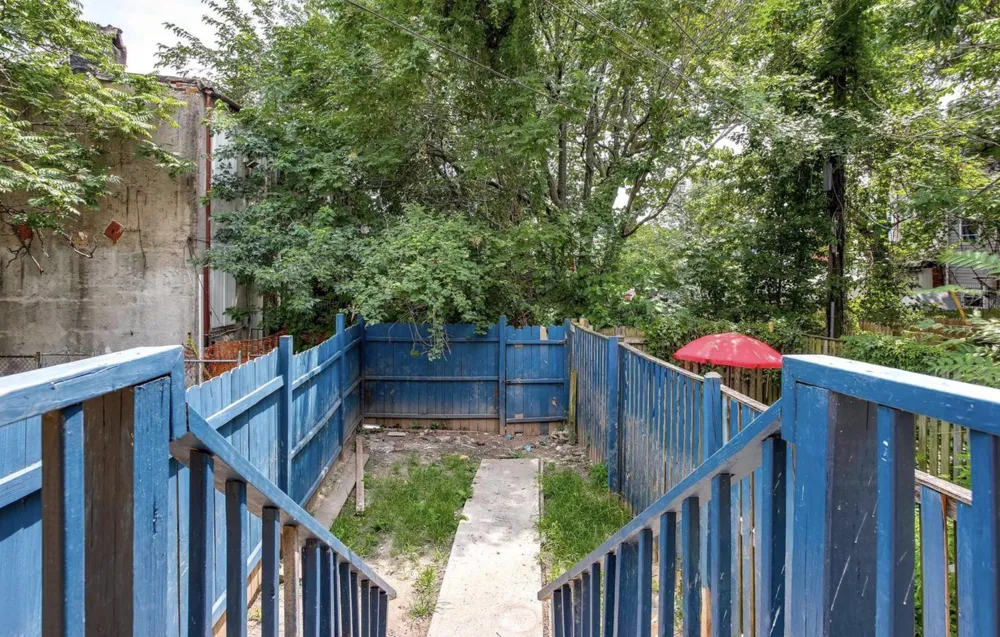 1231 LOMBARD Baltimore, MD 21223