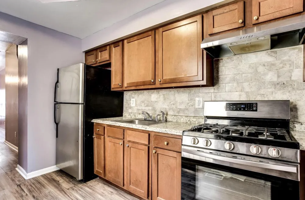 1231 LOMBARD Baltimore, MD 21223