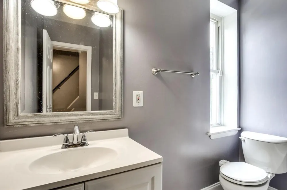 1231 LOMBARD Baltimore, MD 21223