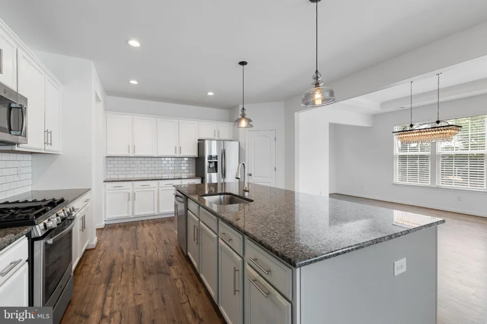 10793 PROVIDENCE WOODS LANE Ashland, VA 23005
