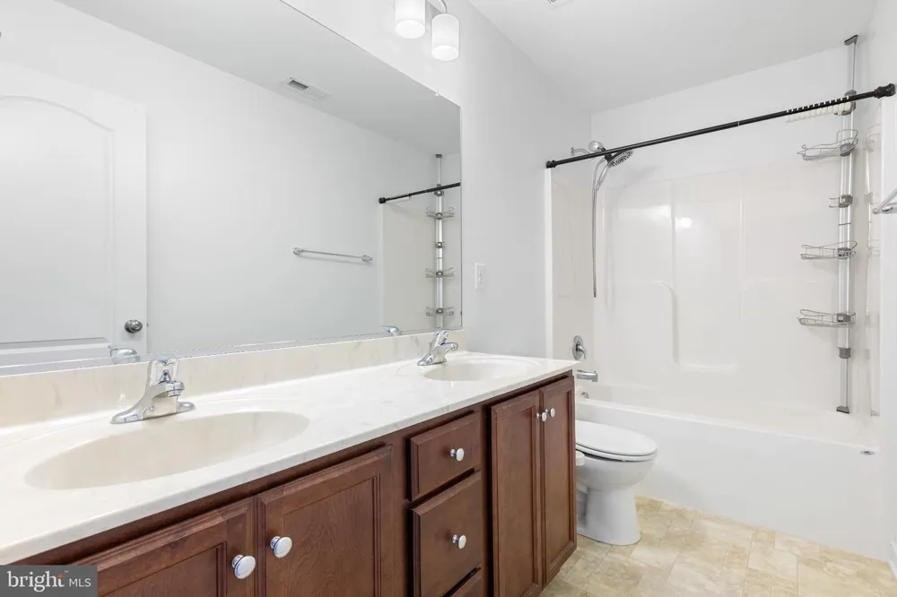 10793 PROVIDENCE WOODS LANE Ashland, VA 23005