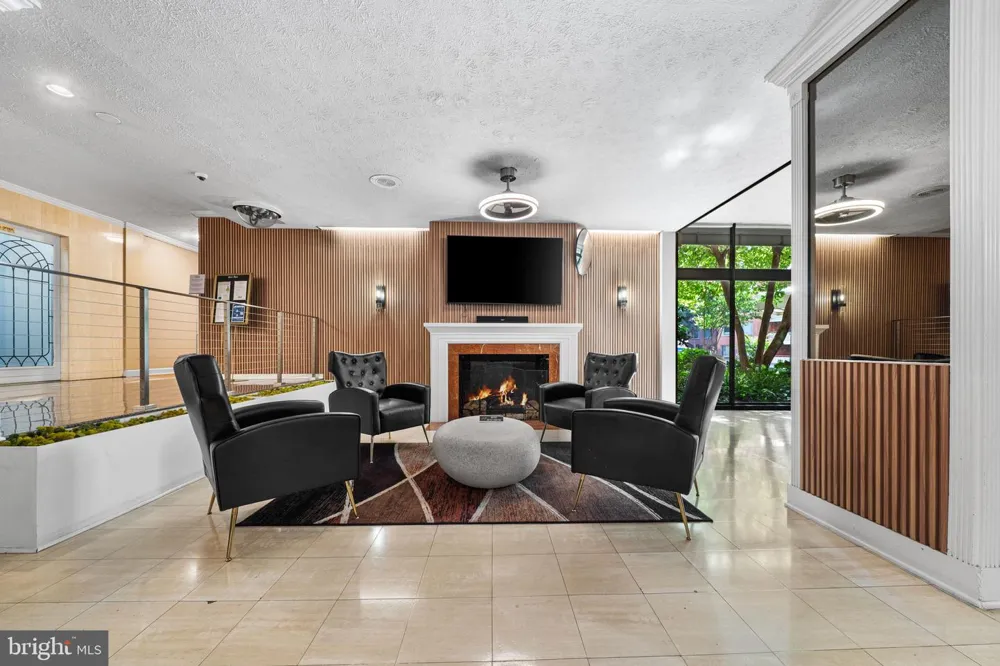 1021 ARLINGTON BOULEVARD #241 Arlington, VA 22209