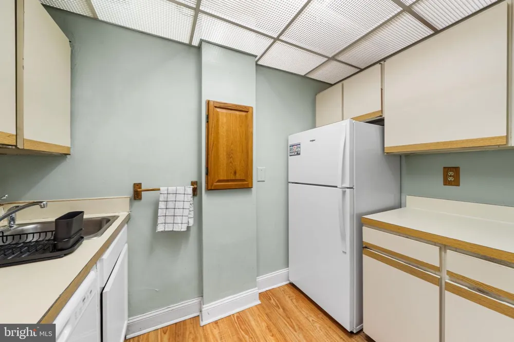 1021 ARLINGTON BOULEVARD #241 Arlington, VA 22209
