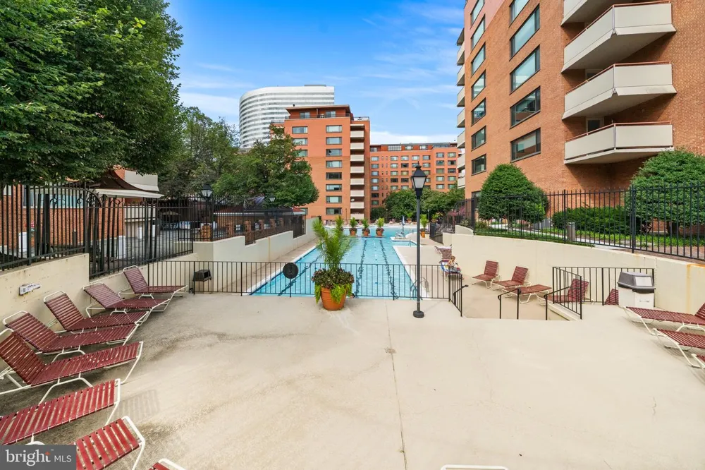1121 ARLINGTON BOULEVARD #534 Arlington, VA 22209