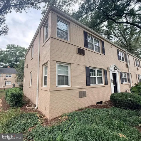 4318 PERSHING DRIVE #43181