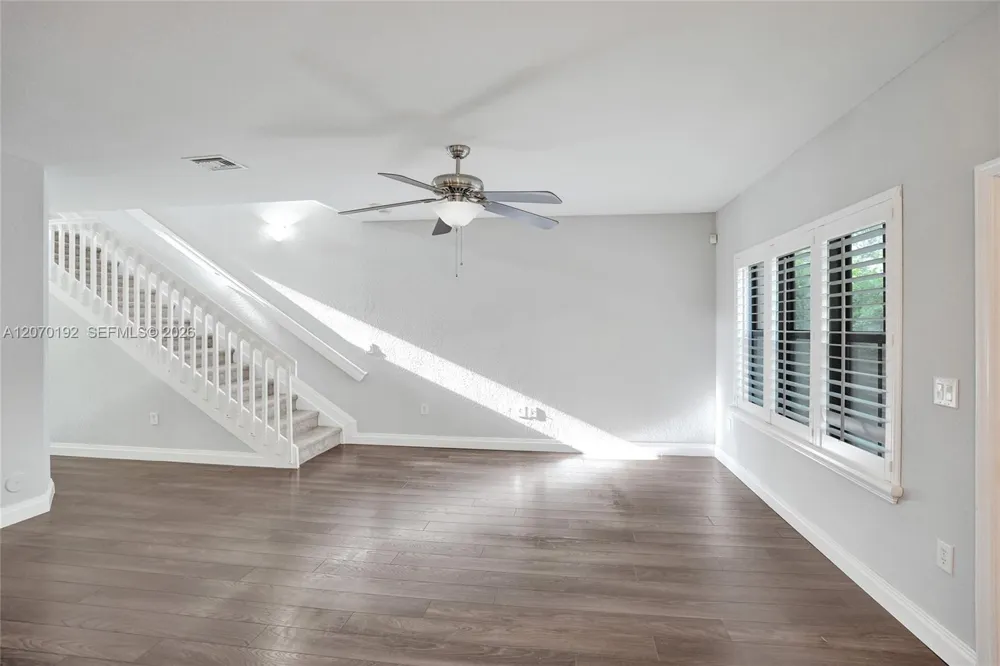 6079 Grand Cypress Cir W Coconut Creek, FL 33073