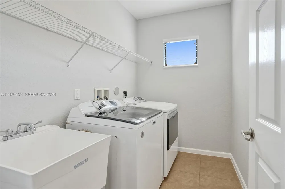 6079 Grand Cypress Cir W Coconut Creek, FL 33073